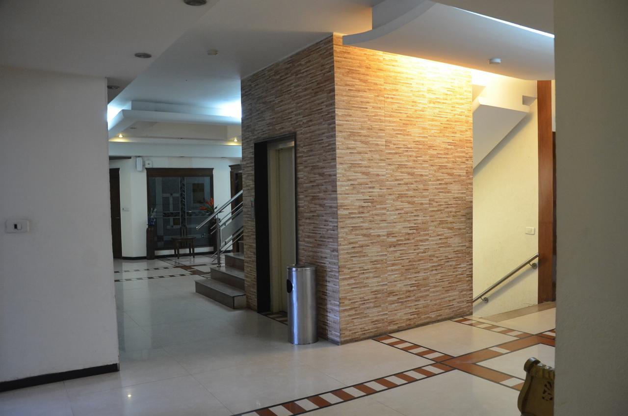 Hotel Klg International Zirakpur Exterior foto